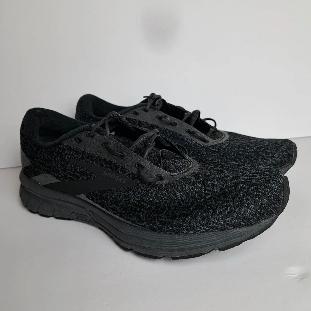 Brooks Signal 3 Womens Shoes Sz 9D Running Athletic Black DifferentLace Sneakers